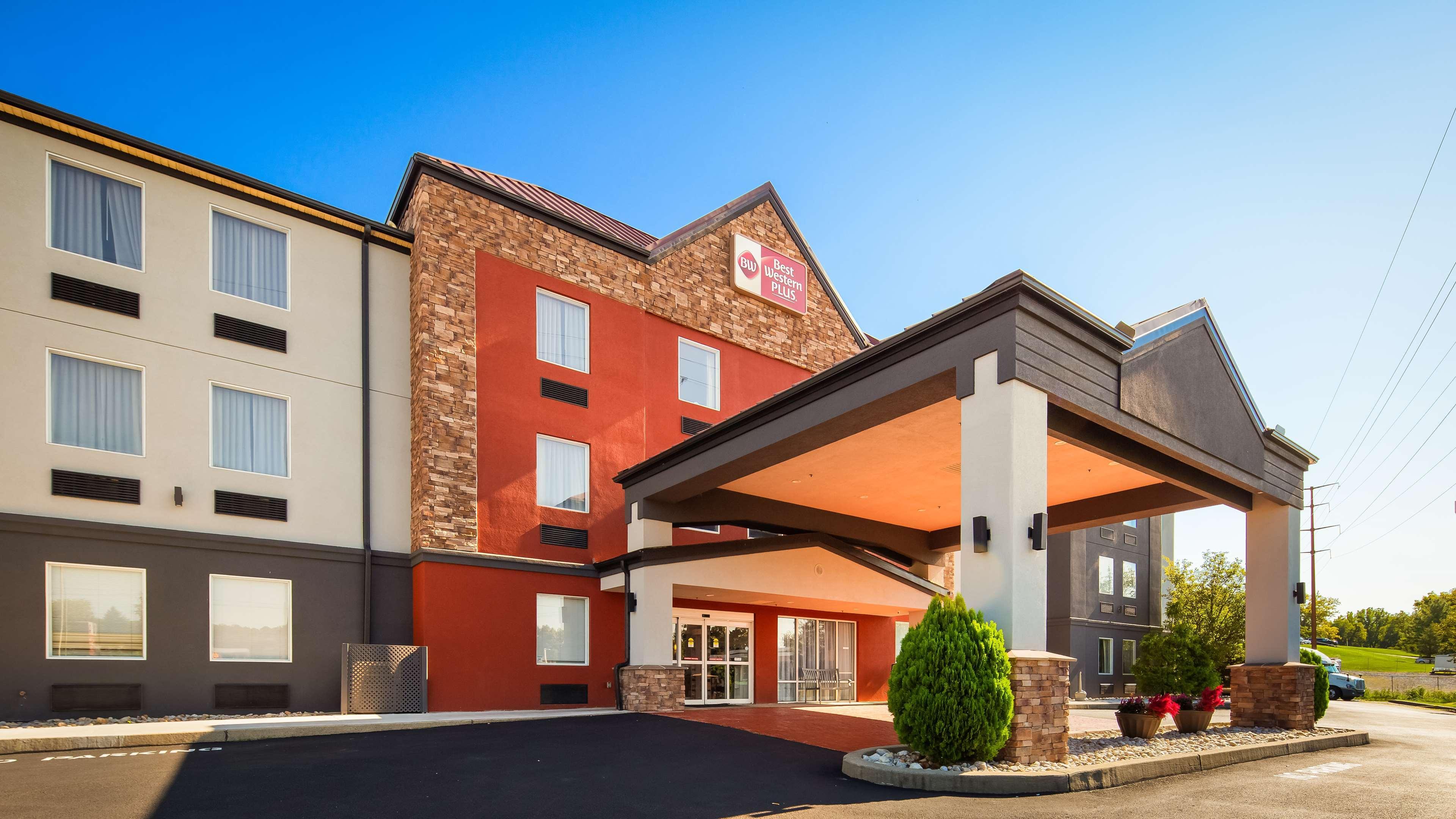 Best Western Plus New Cumberland Exterior photo