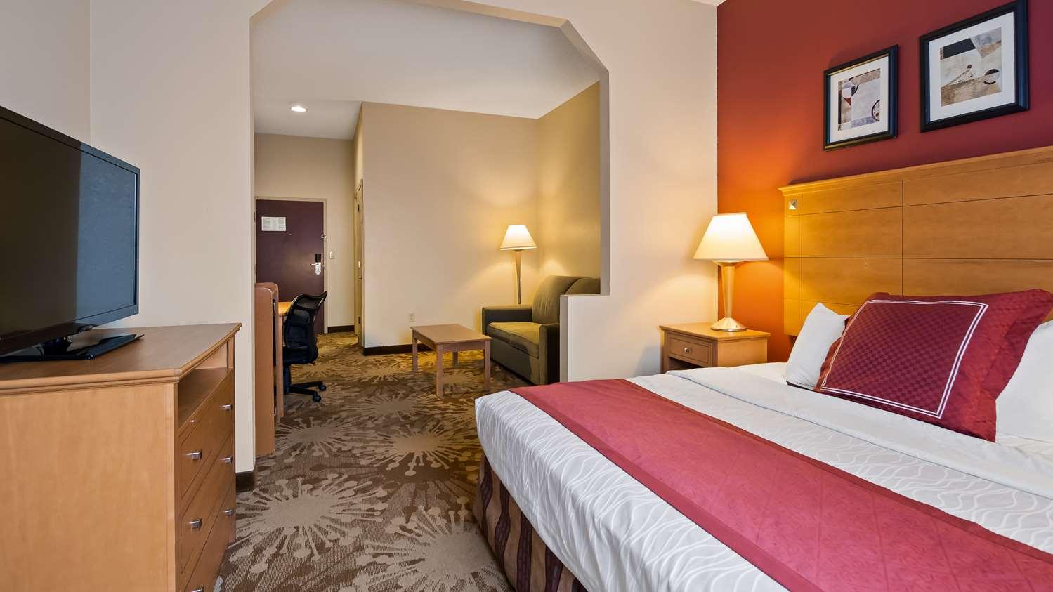 Best Western Plus New Cumberland Exterior photo