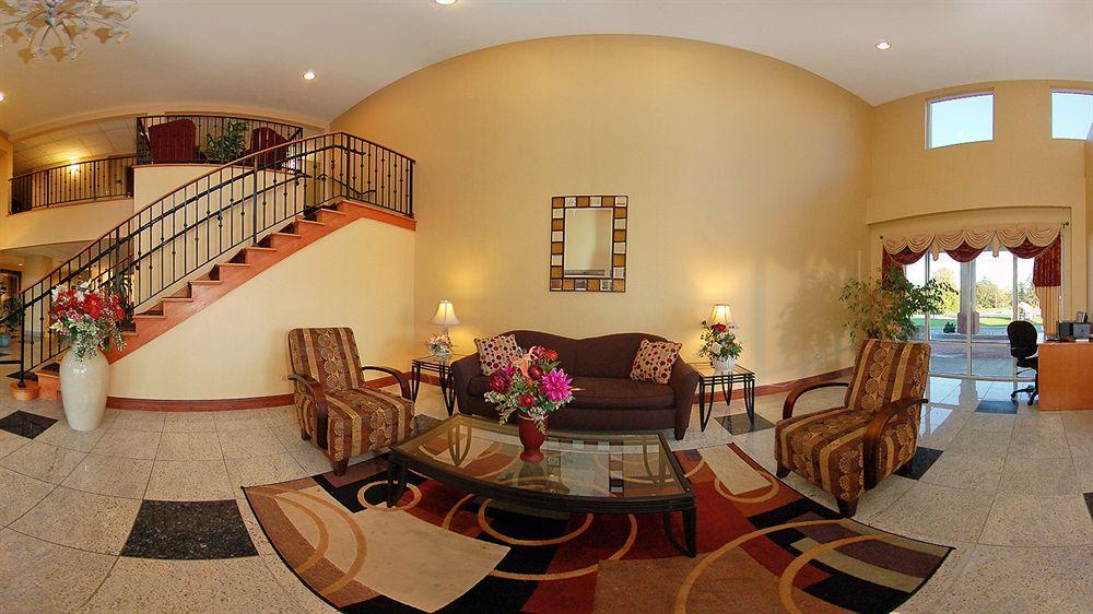 Best Western Plus New Cumberland Exterior photo